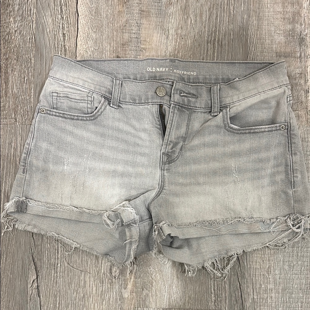 Old Navy Women's Gray Boyfriend Denim Shorts